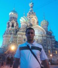 Rencontre Homme : Hicham, 33 ans à Russe  большеохтинский